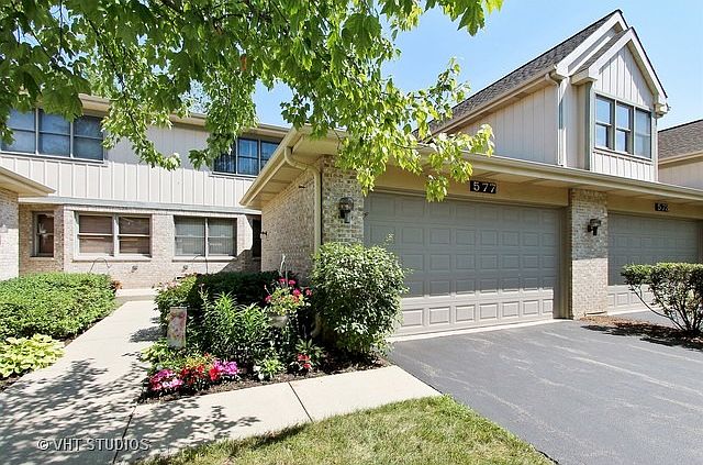 1st image of 577 N Walden Dr