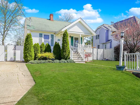 45 Outerbridge Avenue 1 image 1 of 23