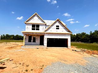 388 Maverick Ln, Dunn, NC 28334