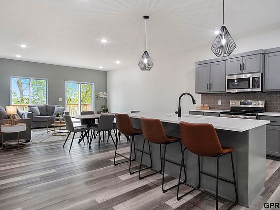 5th image of 1619 Jefferson St