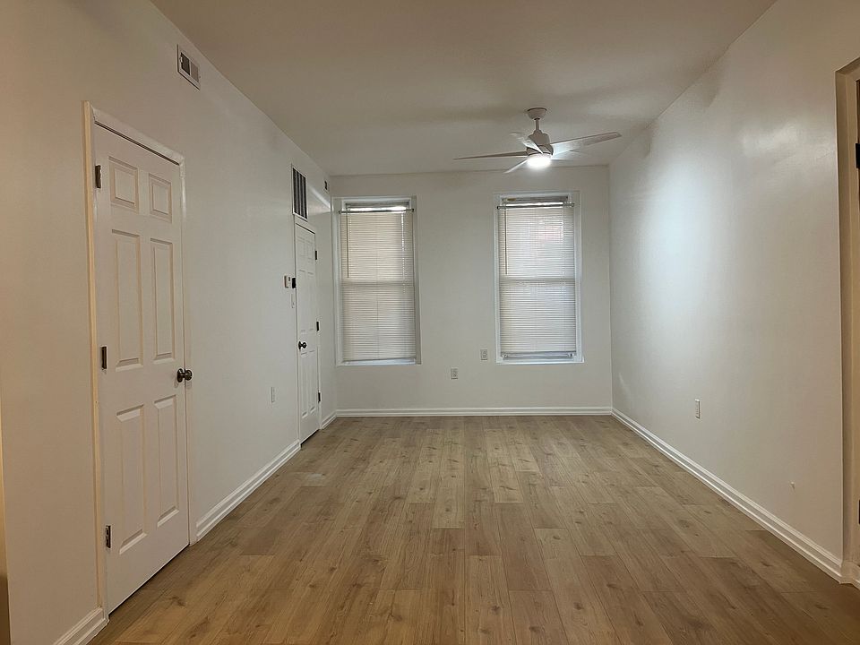 1st image of 2016 S Allport St