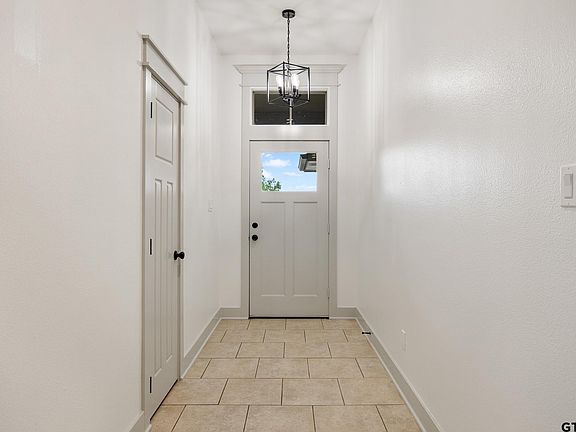 5th image of 7343 Rockpoint Ln