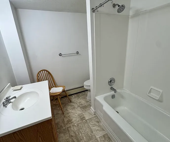 54 Price Rd #B — Photo 9