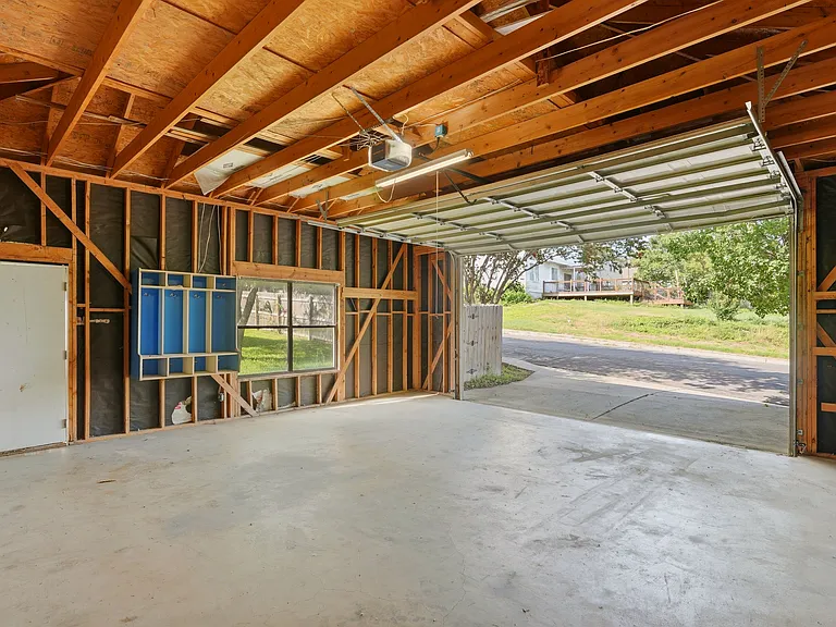 7338 Raintree Frst — Photo 28