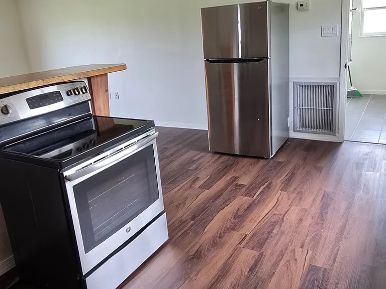 187 Norfolk Ave NW — Photo 9