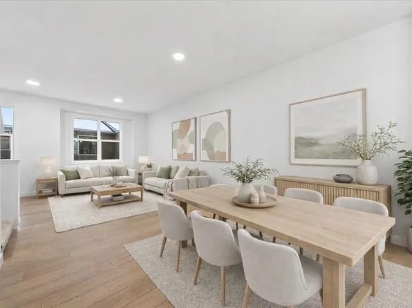 30 S Rochester Vw NW #605, Calgary, AB T3L 0H1