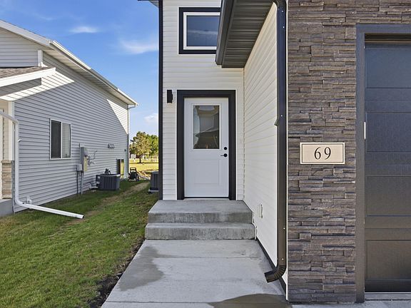 3rd image of 69 Cedar Dr
