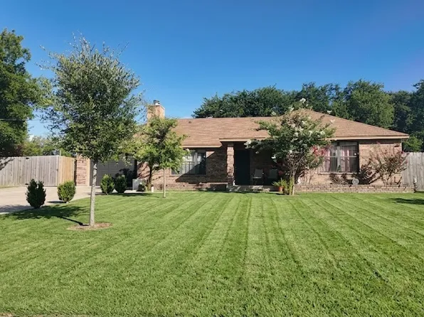 2532 Plaza Blvd, Dallas, TX 75241
