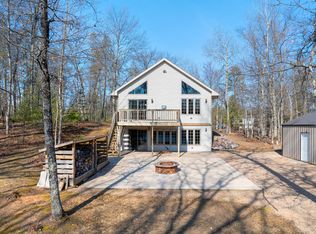 15922 Flower Lake Dr, Crivitz, WI 54114