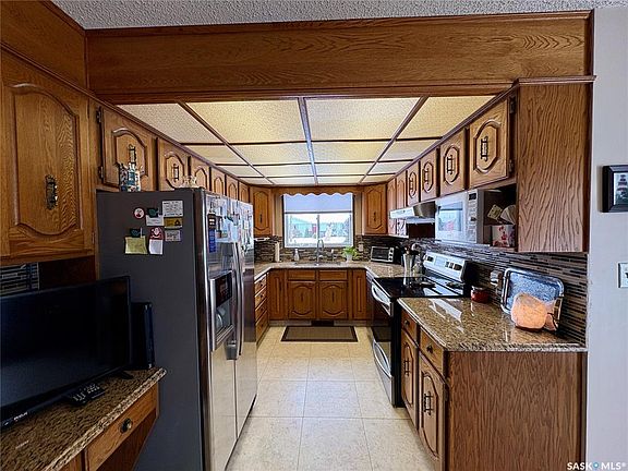 5th image of 721 6th AVENUE