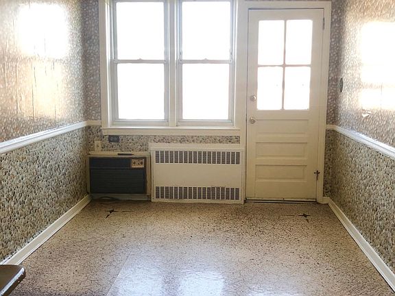 3rd image of 4225 Bedford Ave Fl 2nd
