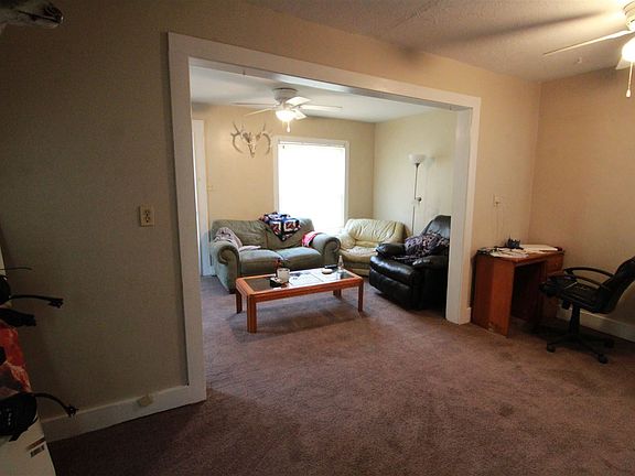 4th image of 208 NE 5th St
