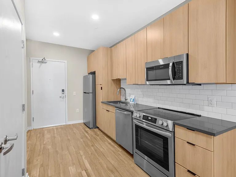 The Keystone Apartments — Photo 79