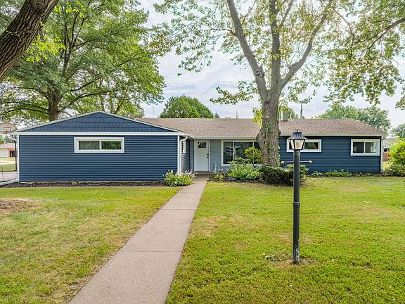 2nd image of 341 Circle Dr