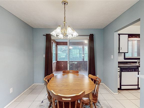 5th image of 1395 Cecil Dr