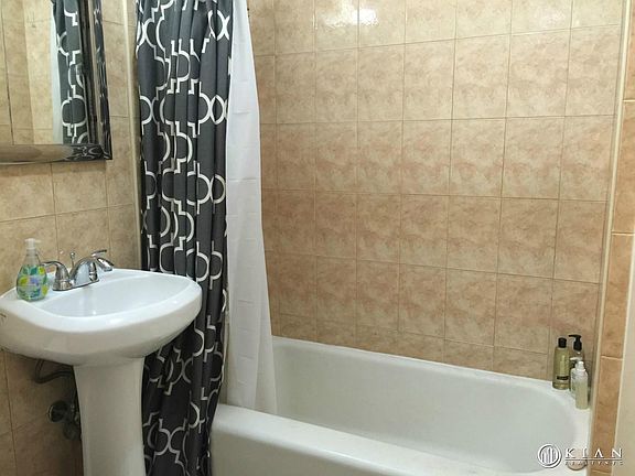 4th image of 200 9th Ave APT 3B