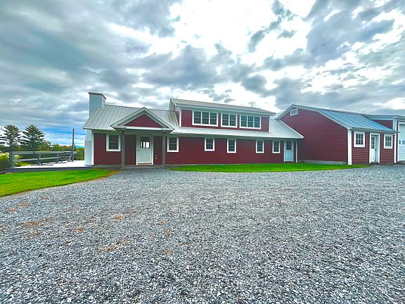 2nd image of 94 Queen Elizabeth Farm Ln