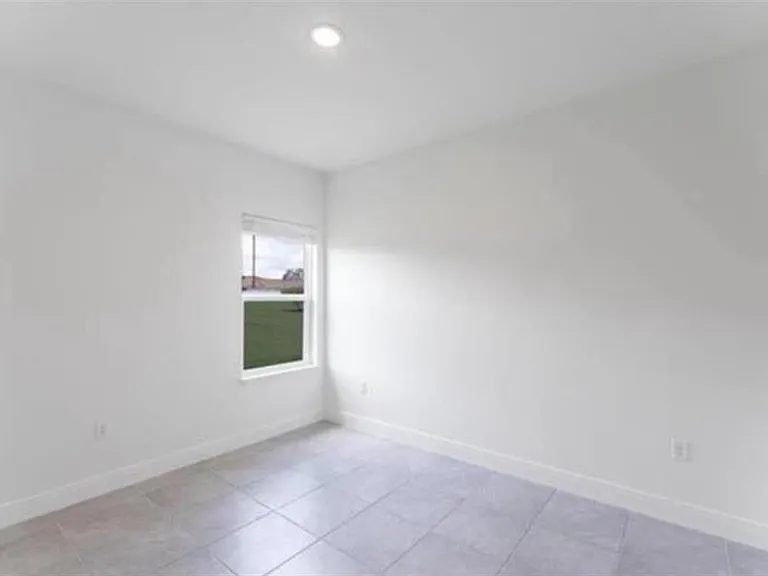 4484 SW 151st St — Photo 10