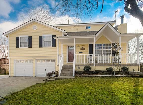 2nd image of 2027 NE Dill Dr