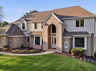 N28W30244 Red Hawk COURT, Pewaukee, WI 53072