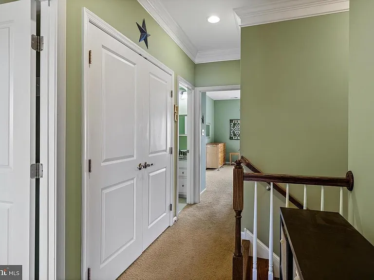 207 Quarry Point Rd — Photo 2