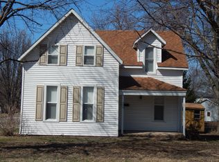 209 SW 6th St, Aledo, IL 61231