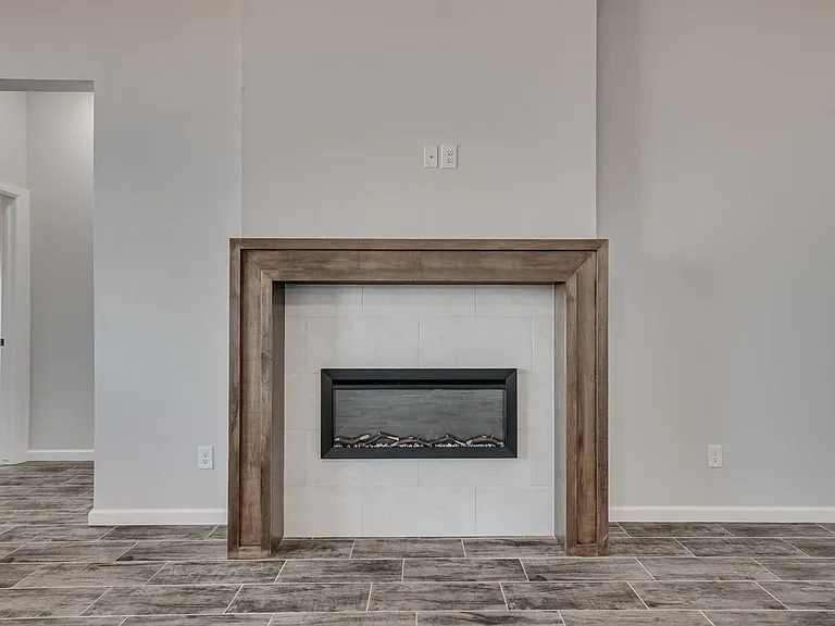 4905 Misty Wood Ln — Photo 7