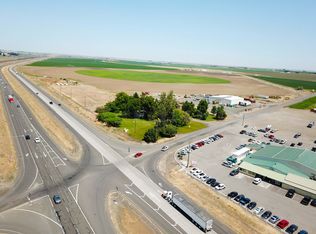 51 Crestloch Rd, Pasco, WA 99301