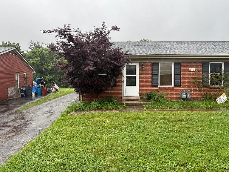 1816 Chatsworth Dr #A — Photo 8