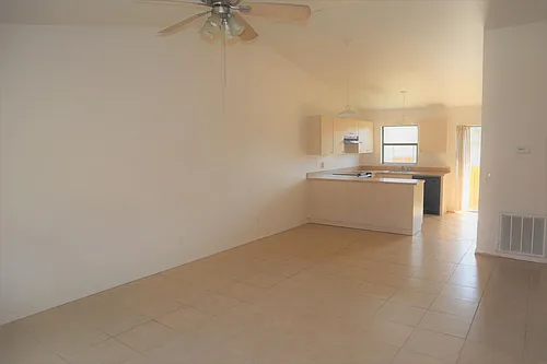 18639 Holly Rd #18639 Photo 1