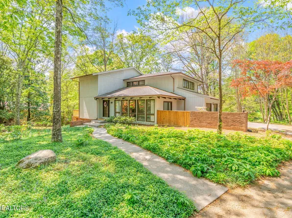 417 Schooner Ln, Knoxville, TN 37934