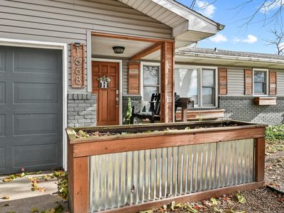 1668 S Saint Charles Avenue, Springfield, MO, 65804