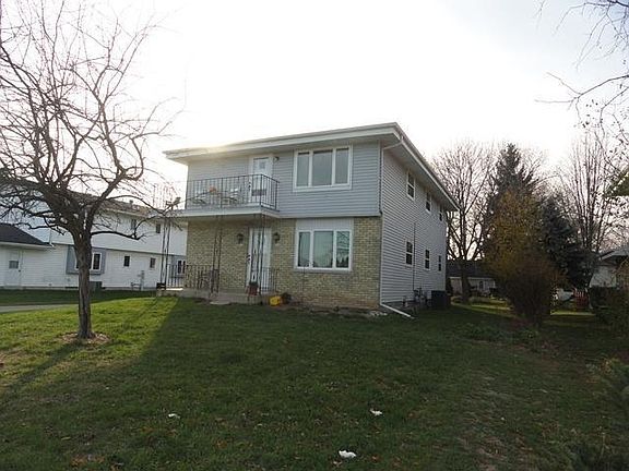 2nd image of 914 Westover St #916