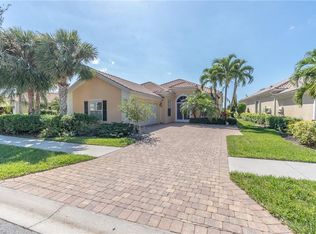7678 Hernando Ct, Naples, FL 34114