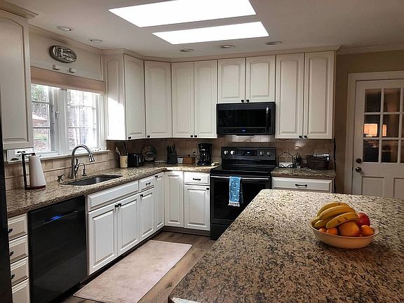 Kitchen with sky lights