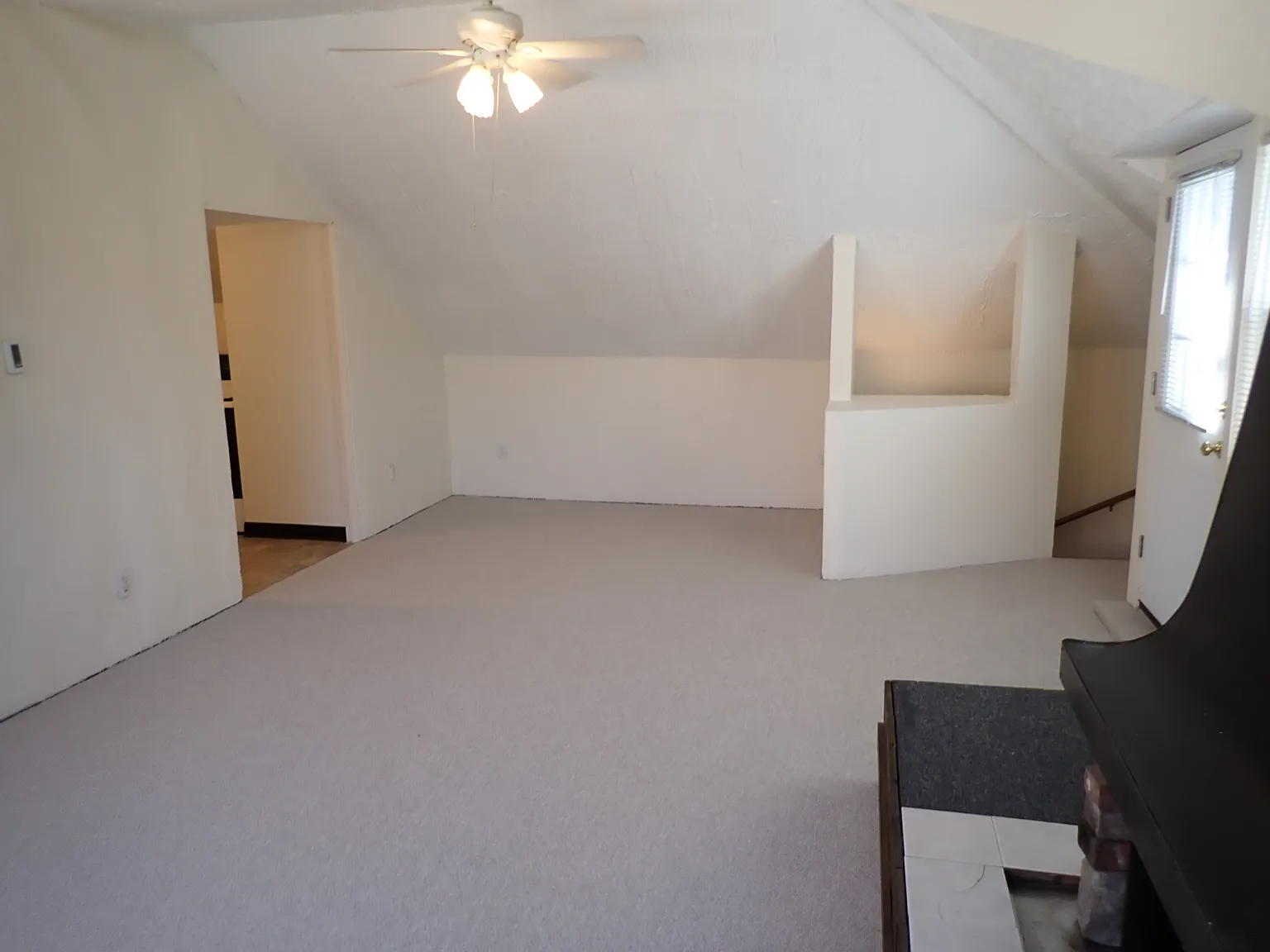 124 Nichols Ave — Photo 4