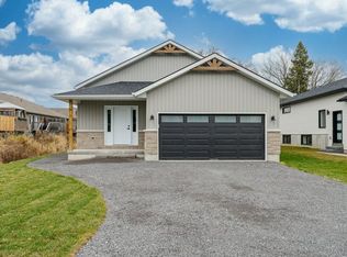 10 Aldersgate Dr #2, Belleville, ON K8P 0C4