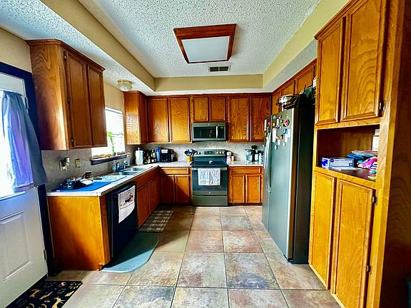 5th image of 3033 S Fork Dr