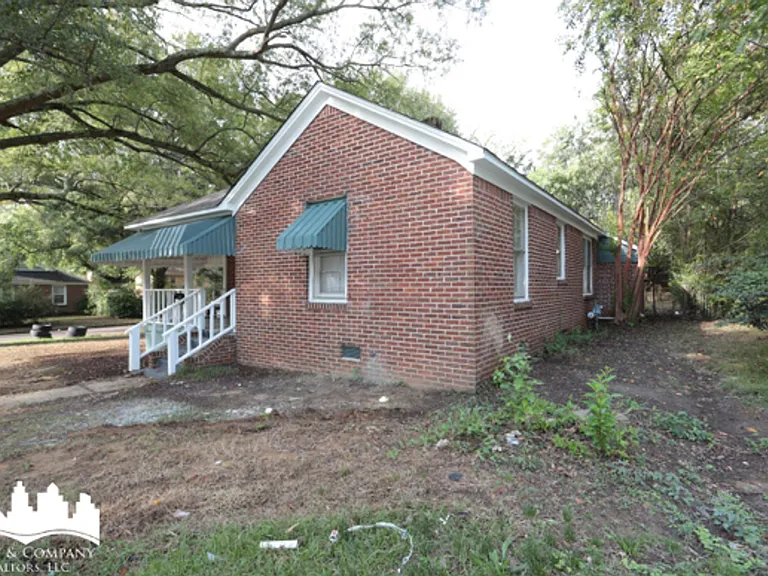 905 Parkhaven Ln — Photo 5