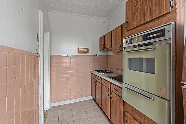 Sold by Jaymore Realty LLC | media 3