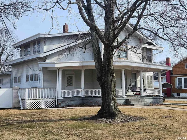 322 N Washington St, Du Quoin, IL 62832