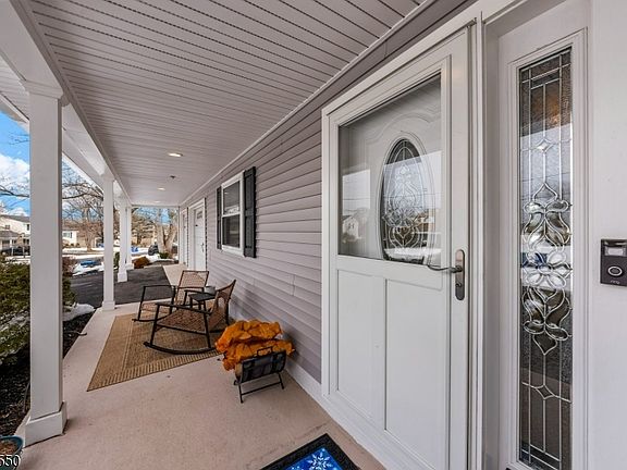 4th image of 23 Newkirk Rd