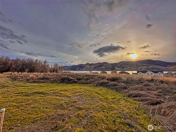 4th image of 409 TBD Eastlake Road