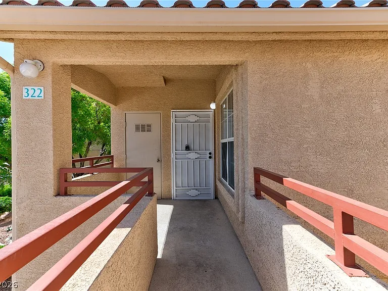 520 Arrowhead Trl #322 — Photo 13