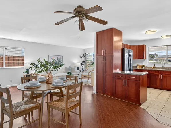 7240 Waiopua St, Honolulu, HI 96825