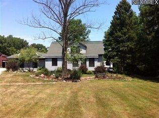 2167 Mattingly Rd, Hinckley, OH 44233