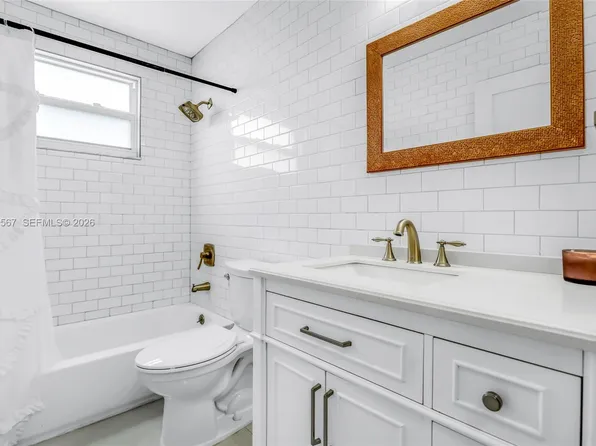 10020 SW 223rd Ln, Cutler Bay, FL 33190