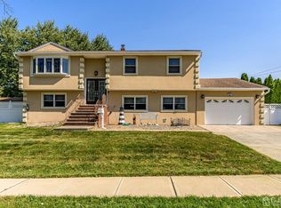 23 Durst Dr, Milltown, NJ 08850