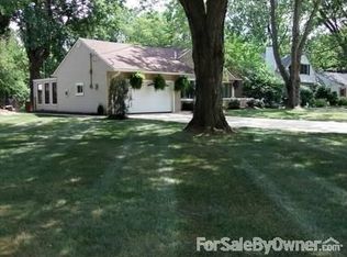 515 Bradley Rd, Bay Village, OH 44140