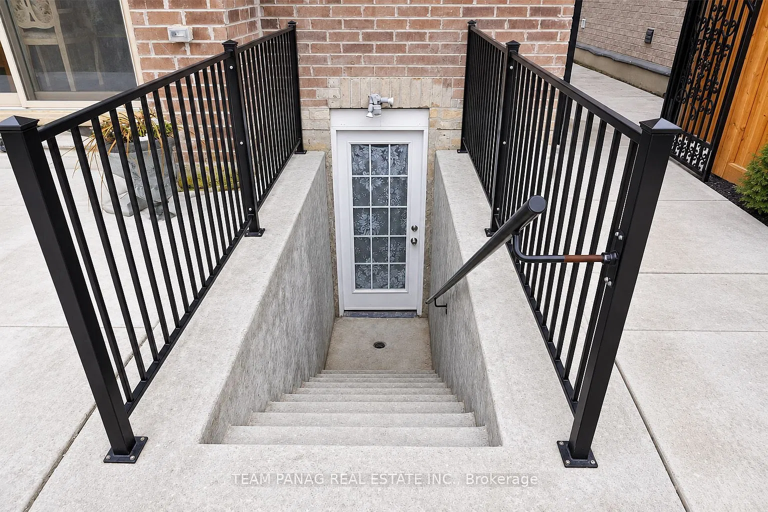 2 bed, $1,800 — Photo 3
